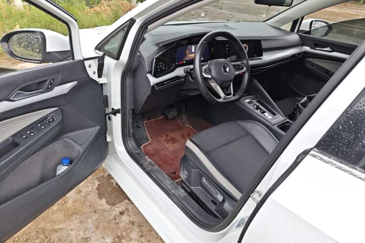 Used Volkswagen Golf 2021 280TSI DSG Pro Driver Seat