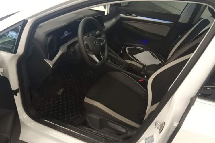 Used Volkswagen Golf 2021 280TSI DSG Pro Driver Seat