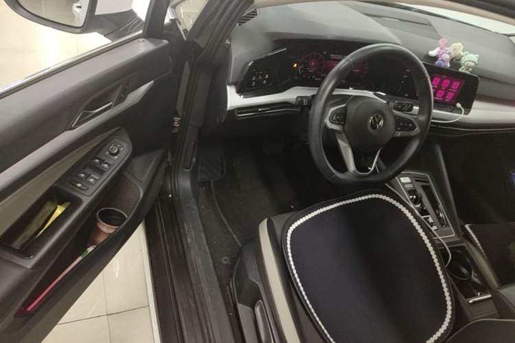 Used Volkswagen Golf 2021 280TSI DSG Pro Driver Seat