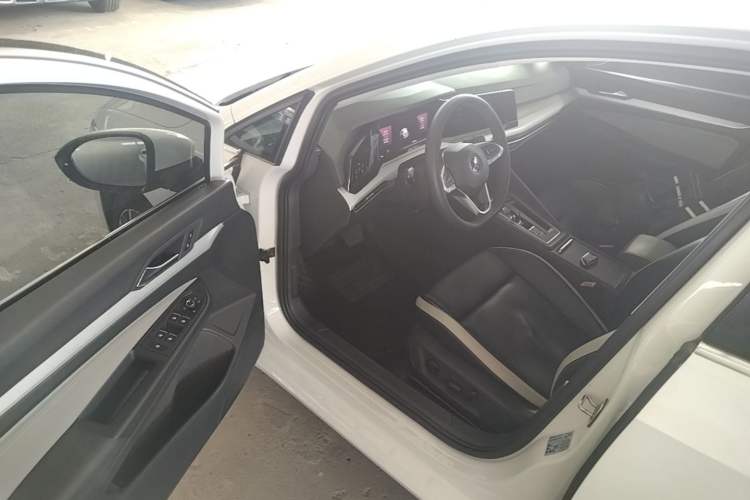 Used Volkswagen Golf 2021 280TSI DSG Pro Driver Seat