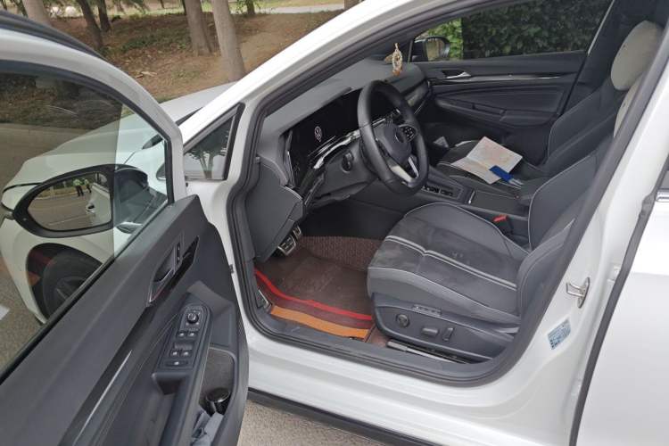 Used Volkswagen Golf 2021 280TSI DSG R-Line Driver Seat