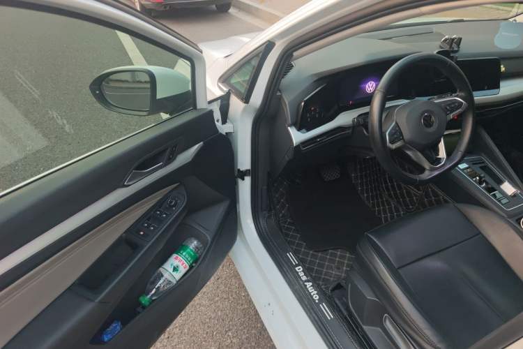 Used Volkswagen Golf 2021 280TSI DSG Pro Driver Seat