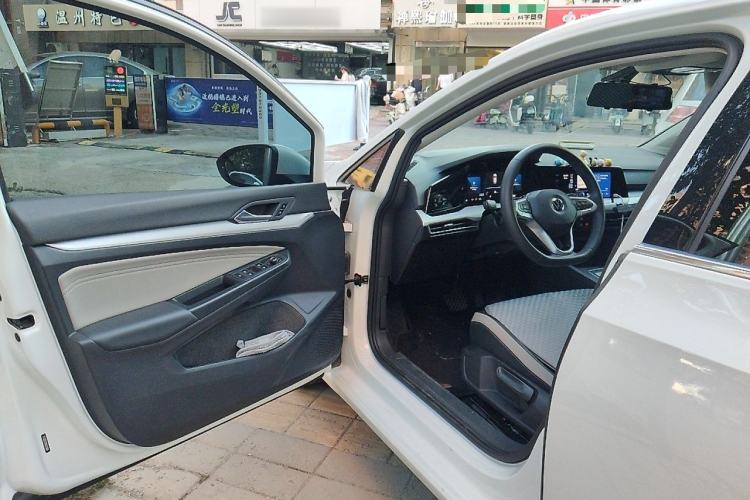Used Volkswagen Golf 2021 280TSI DSG 30th Anniversary Edition Driver Seat