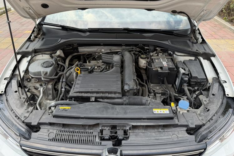 Used Volkswagen Golf 2021 280TSI DSG Pro Engine Bay