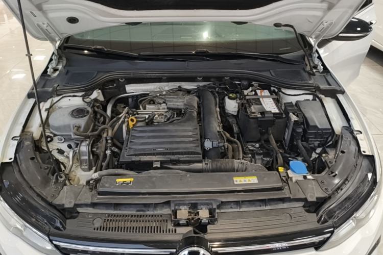 Used Volkswagen Golf 2021 280TSI DSG R-Line Engine Bay