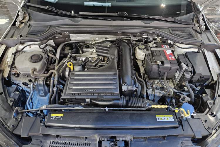 Used Volkswagen Golf 2021 280TSI DSG R-Line Engine Bay