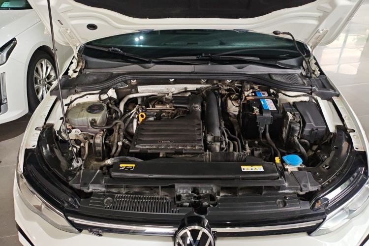 Used Volkswagen Golf 2021 280TSI DSG R-Line Engine Bay
