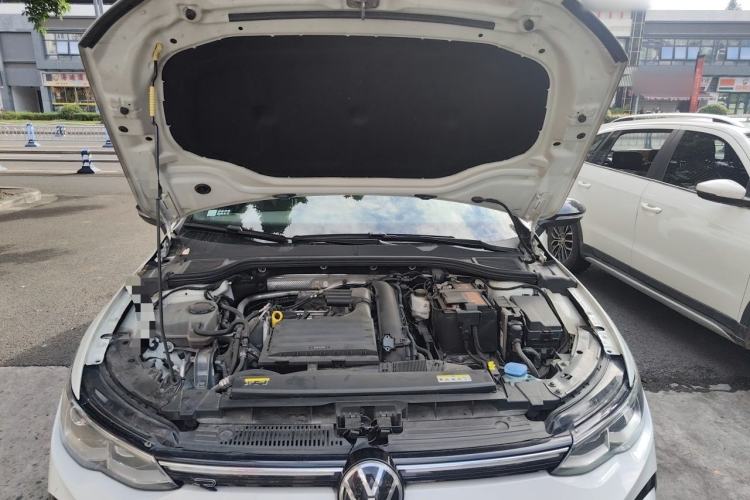 Used Volkswagen Golf 2021 280TSI DSG R-Line Engine Bay