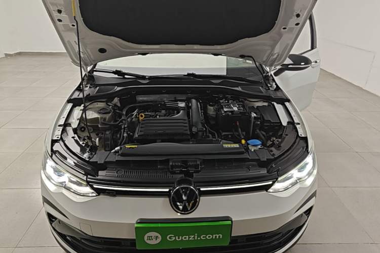 Used Volkswagen Golf 2021 280TSI DSG R-Line Engine Bay