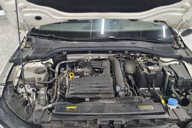 Used Volkswagen Golf 2021 280TSI DSG Pro Engine Bay