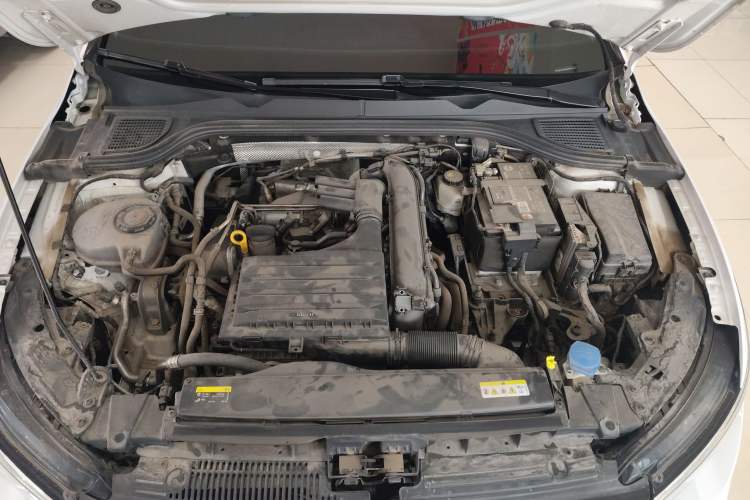 Used Volkswagen Golf 2021 280TSI DSG Pro Engine Bay