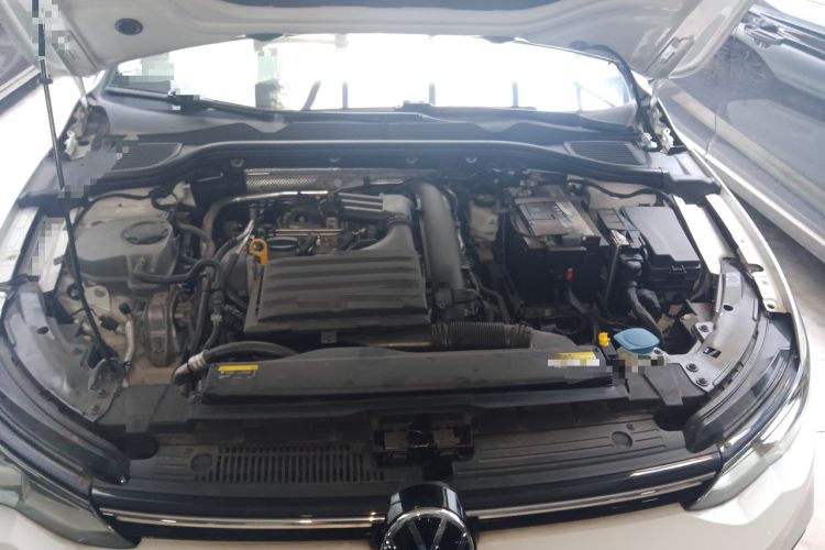 Used Volkswagen Golf 2021 280TSI DSG Pro Engine Bay