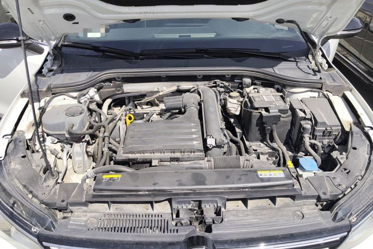 Used Volkswagen Golf 2021 280TSI DSG R-Line Engine Bay