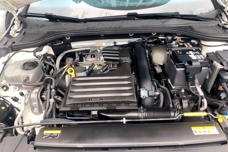 Used Volkswagen Golf 2021 280TSI DSG Pro Engine Bay