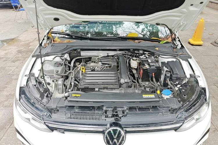 Used Volkswagen Golf 2021 280TSI DSG R-Line Engine Bay