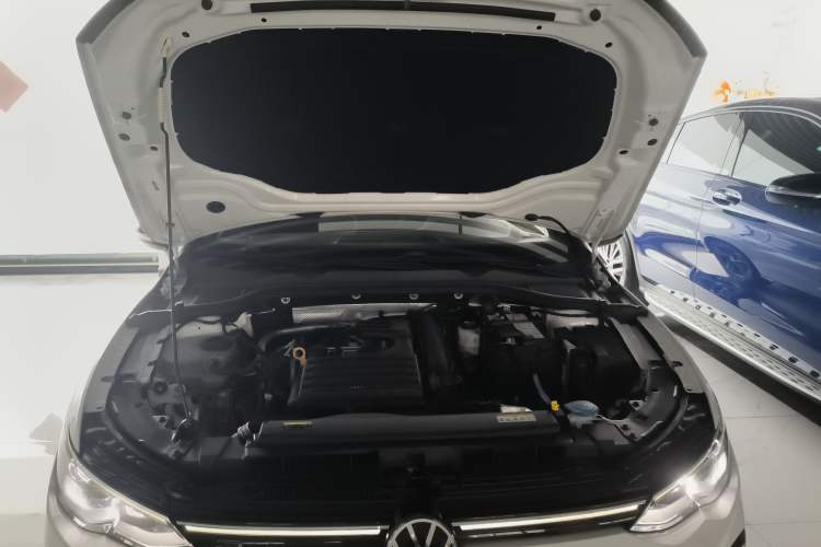 Used Volkswagen Golf 2021 280TSI DSG R-Line Engine Bay