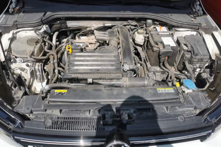 Used Volkswagen Golf 2021 280TSI DSG R-Line Engine Bay