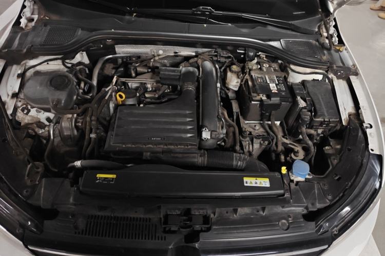 Used Volkswagen Golf 2021 280TSI DSG Pro Engine Bay