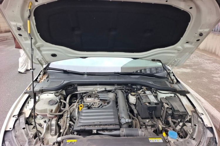 Used Volkswagen Golf 2021 280TSI DSG Pro Engine Bay