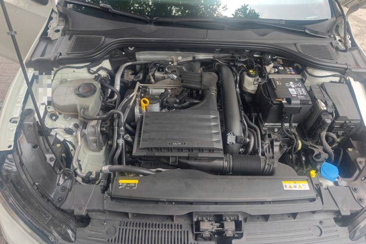 Used Volkswagen Golf 2021 280TSI DSG R-Line Engine Bay