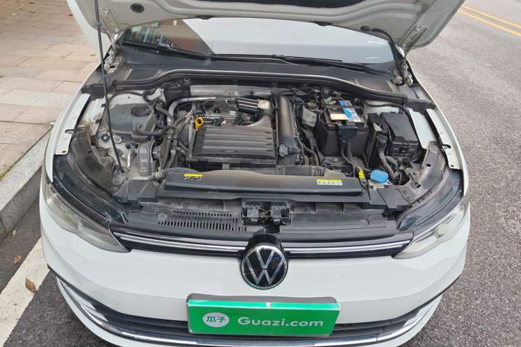 Used Volkswagen Golf 2021 280TSI DSG Pro Engine Bay