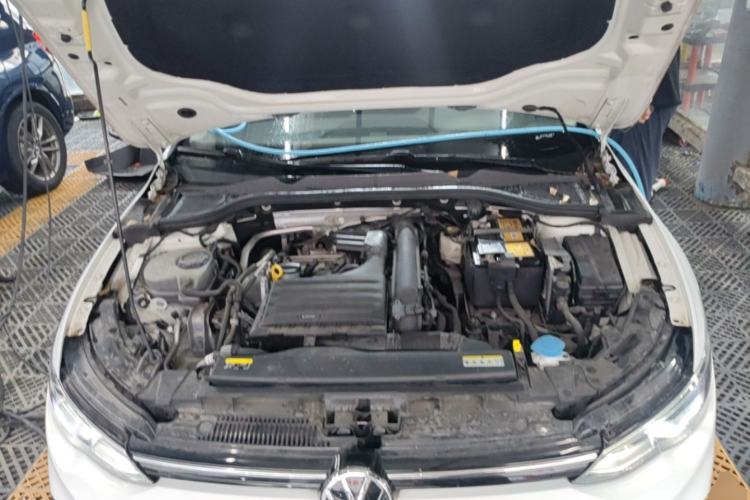 Used Volkswagen Golf 2021 200TSI DSG Pro Engine Bay