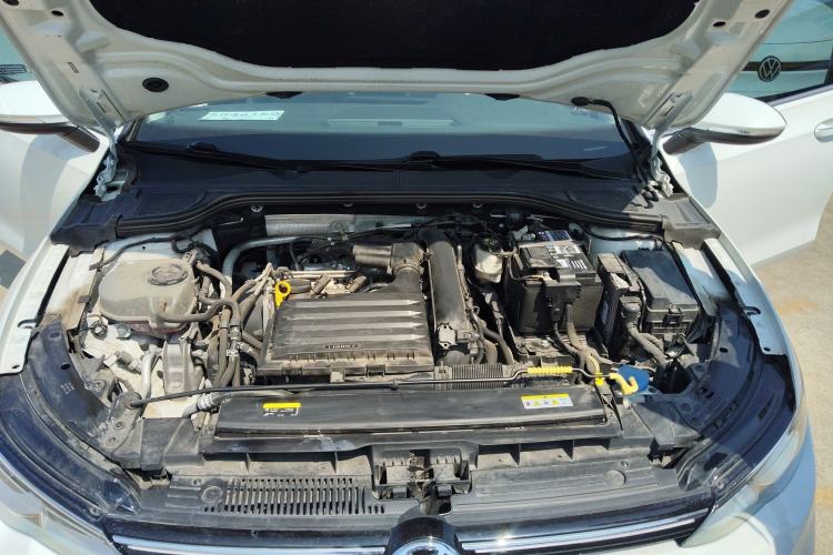 Used Volkswagen Golf 2021 280TSI DSG Pro Engine Bay