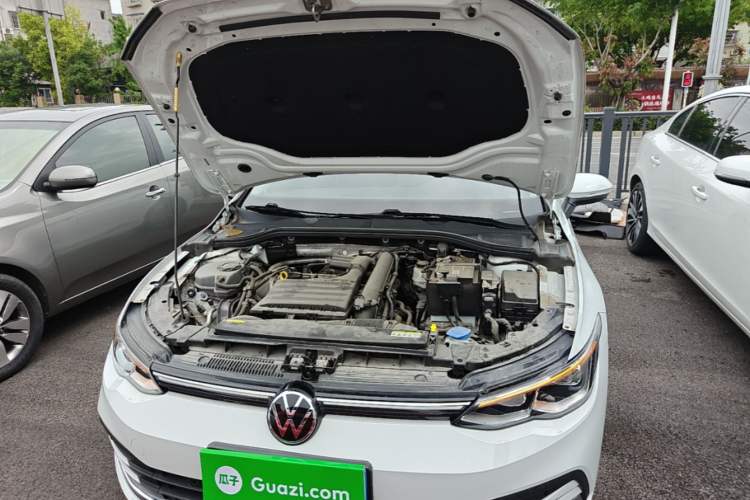 Used Volkswagen Golf 2021 280TSI DSG Pro Engine Bay
