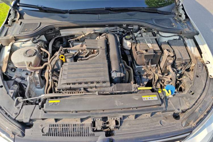 Used Volkswagen Golf 2021 280TSI DSG Pro Engine Bay