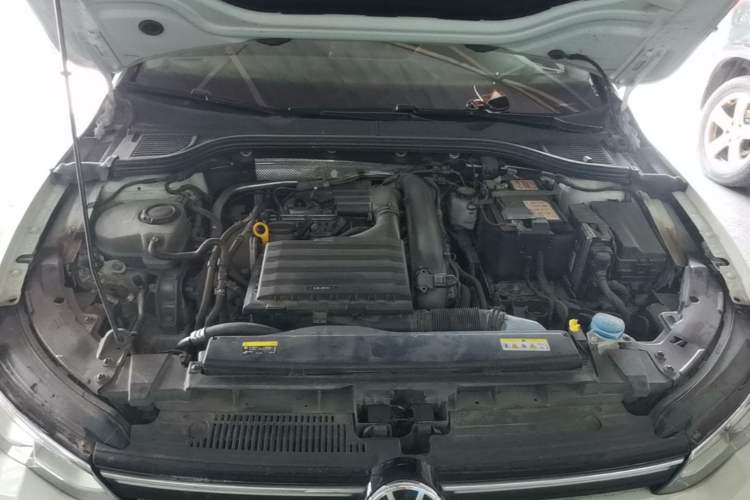 Used Volkswagen Golf 2021 280TSI DSG Pro Engine Bay