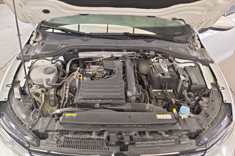 Used Volkswagen Golf 2021 280TSI DSG Pro Engine Bay