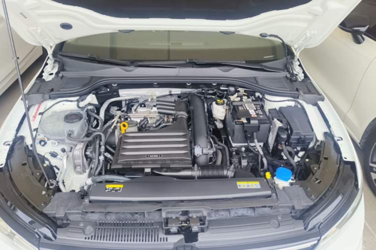 Used Volkswagen Golf 2021 280TSI DSG Pro Engine Bay