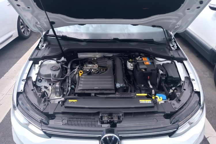 Used Volkswagen Golf 2021 280TSI DSG Pro Engine Bay