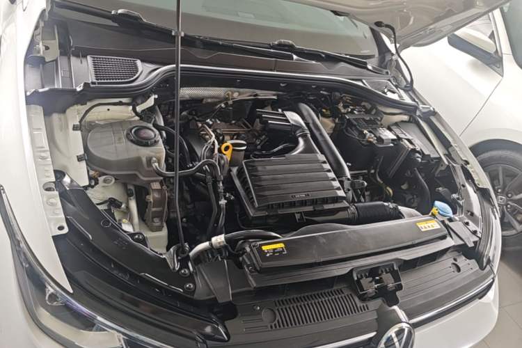 Used Volkswagen Golf 2021 280TSI DSG Pro First Edition Engine Bay