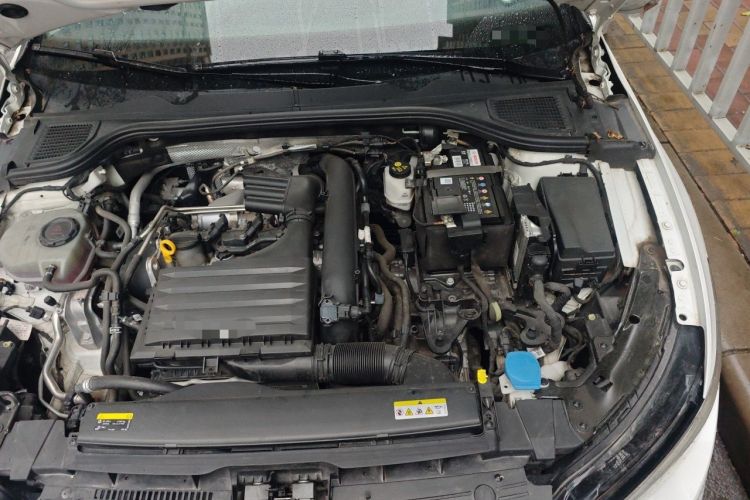 Used Volkswagen Golf 2021 280TSI DSG Pro Engine Bay Left