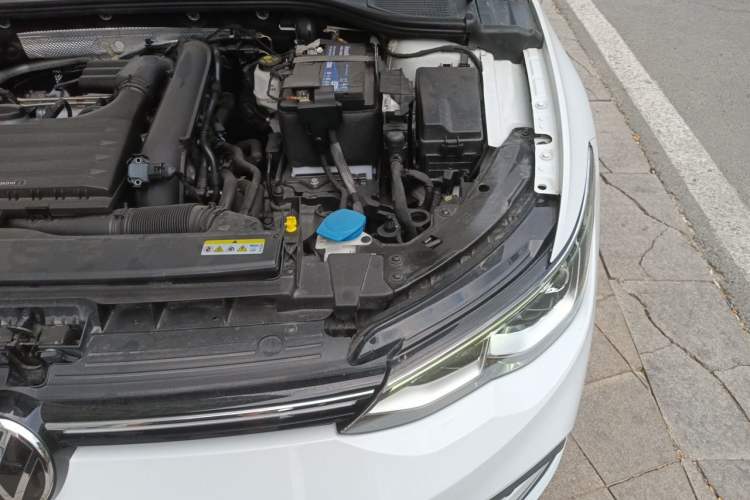 Used Volkswagen Golf 2021 280TSI DSG Pro Engine Bay Left