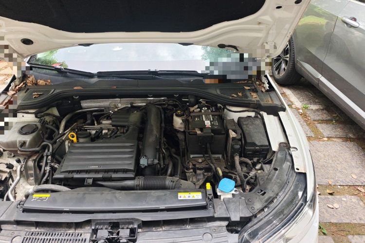 Used Volkswagen Golf 2021 280TSI DSG 30th Anniversary Edition Engine Bay Left
