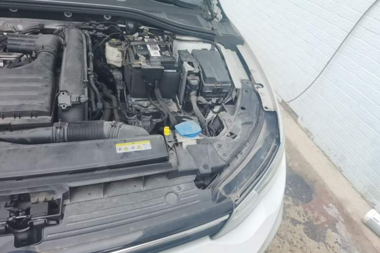 Used Volkswagen Golf 2021 280TSI DSG Pro Engine Bay Left
