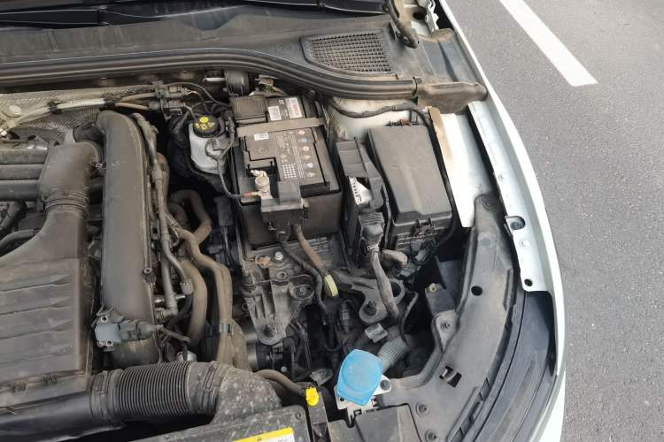 Used Volkswagen Golf 2021 280TSI DSG Pro Engine Bay Left
