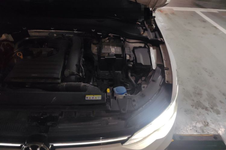 Used Volkswagen Golf 2021 280TSI DSG 30th Anniversary Edition Engine Bay Left