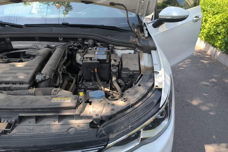 Used Volkswagen Golf 2021 280TSI DSG Pro Engine Bay Left