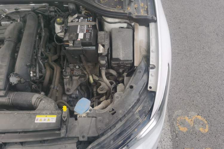 Used Volkswagen Golf 2021 280TSI DSG Pro Engine Bay Left