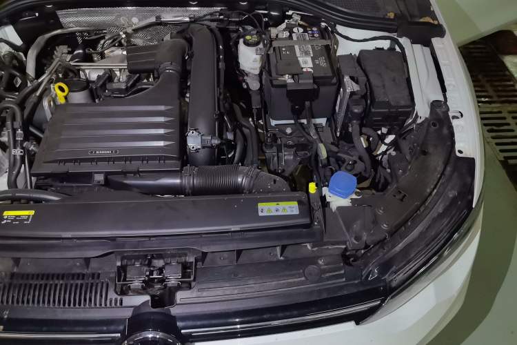 Used Volkswagen Golf 2021 280TSI DSG Pro Engine Bay Left
