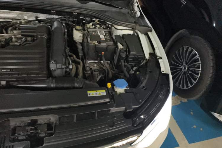 Used Volkswagen Golf 2021 280TSI DSG Pro Engine Bay Left