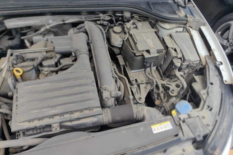 Used Volkswagen Golf 2021 280TSI DSG Pro Engine Bay Left