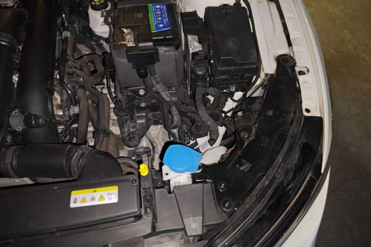 Used Volkswagen Golf 2021 280TSI DSG Pro First Edition Engine Bay Left