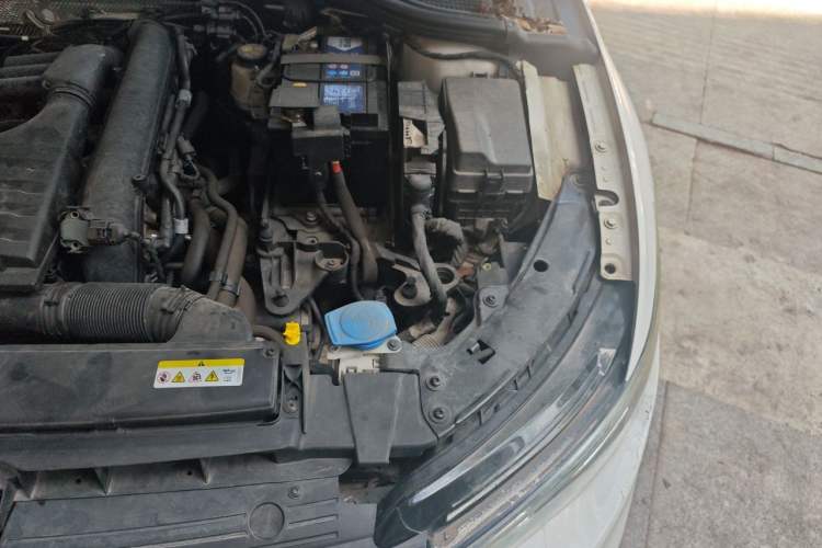 Used Volkswagen Golf 2021 280TSI DSG Pro Engine Bay Left