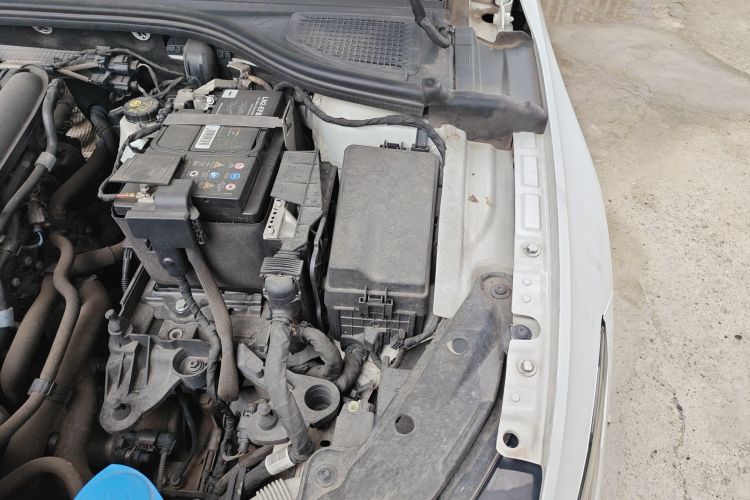 Used Volkswagen Golf 2021 280TSI DSG Pro Engine Bay Left
