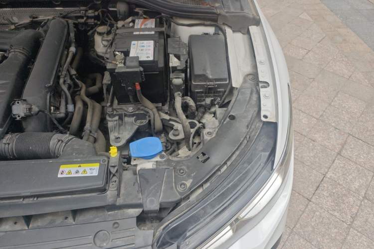 Used Volkswagen Golf 2021 280TSI DSG Pro Engine Bay Left
