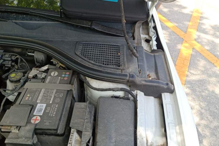 Used Volkswagen Golf 2021 280TSI DSG Pro Engine Bay Left